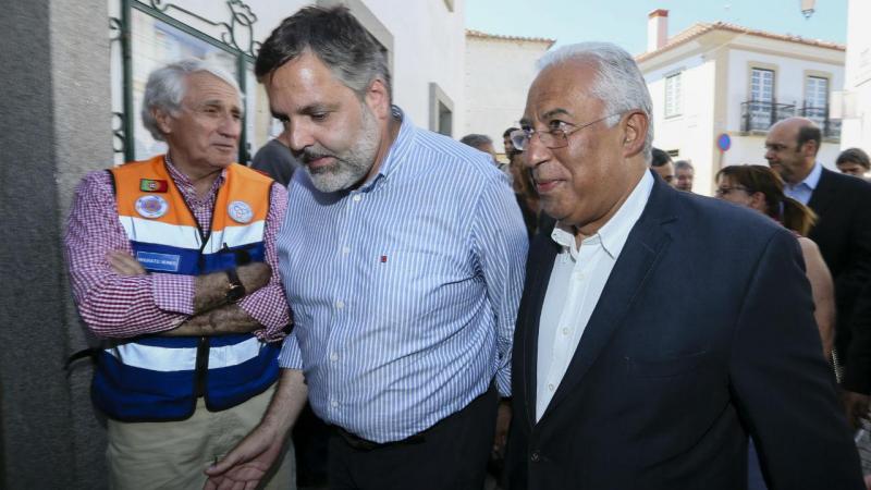 INCÊNDIOS: “Termos garantido que ninguém tenha morrido é extraordinário”, diz António Costa