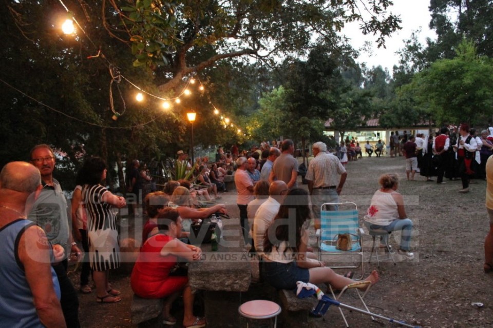 VILA VERDE: Emigrantes recebidos em dia de festa por centenas de pessoas