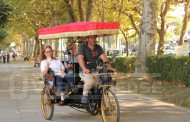 Viagens de Tuk Tuk são a cereja no topo do bolo para conhecer pontos emblemáticos de Vila Verde