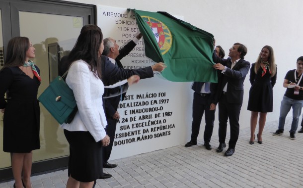 Marcelo não poupa adjectivos ao Forum Braga: “Espectacular” e “impressionante”