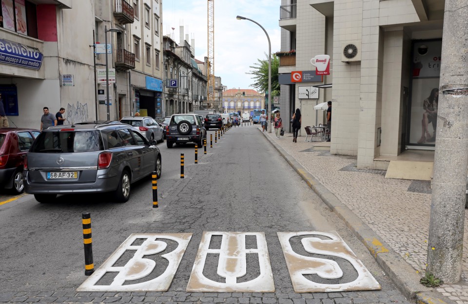 Câmara de Braga avança com reordenamento do tráfego e estacionamento na rua do Raio nas próximas semanas