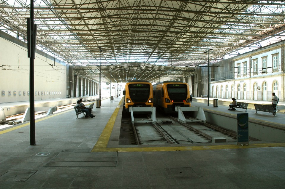GREVE: CP prevê “supressões e fortes perturbações” na segunda-feira