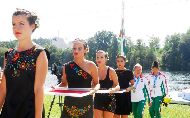 Lenços de Amor sobem ao pódio do Mundial de Maratona em Canoagem