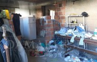 AMARES: Homem vive em casa sem condições mas recusa sair