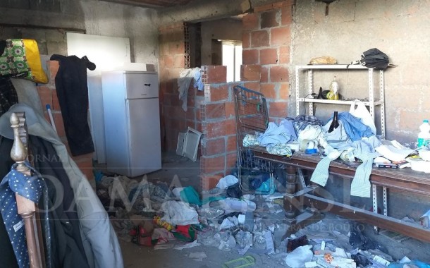 AMARES: Homem vive em casa sem condições mas recusa sair
