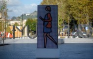 Obra de Julian Opie recebe visitantes do Altice Forum Braga