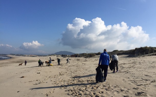Esposende limpa praia de Apúlia
