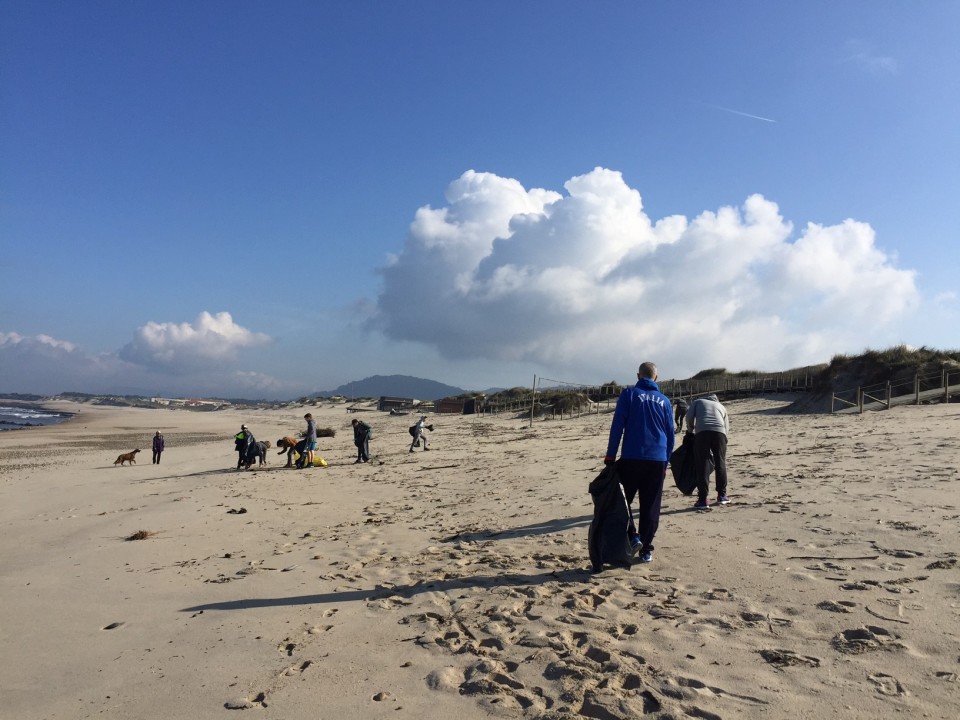 Esposende limpa praia de Apúlia