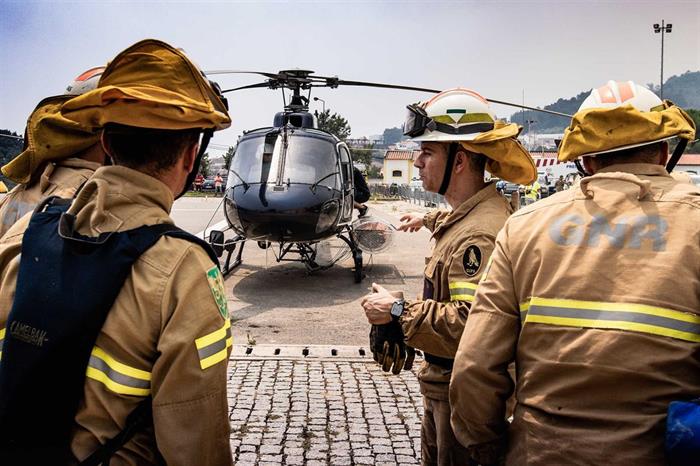 INCÊNDIOS: Distrito de Braga em alerta vermelho até dia 15
