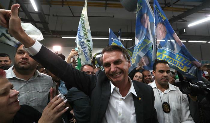 BRASIL: Bolsonaro lidera última sondagem com 31% dos votos