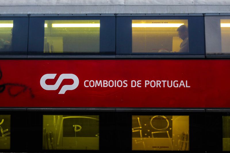Comboios: Greve adiada para 31 de Outubro