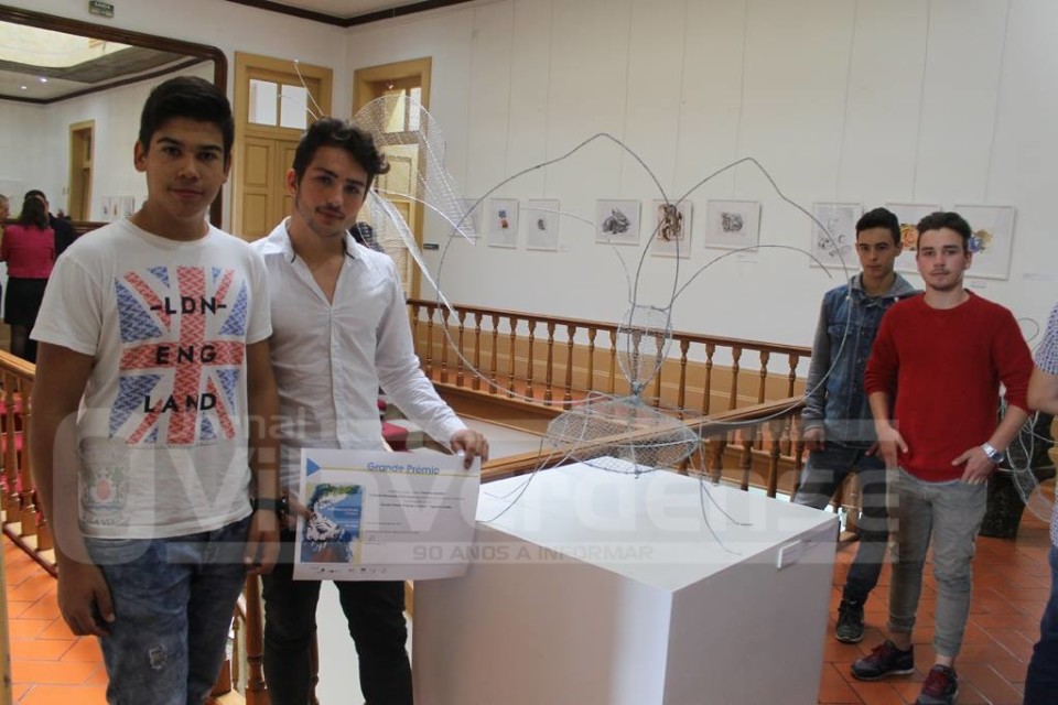 VILA VERDE: Está de volta a Bienal na Escola