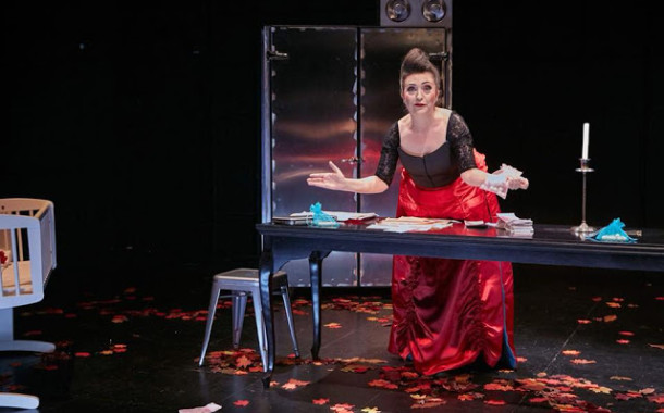 BRAGA: Theatro Circo recebe a peça ‘Regras Usos e Costumes na Cidade Moderna’ (13 NOV)