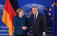 Merkel defende que UE deve trabalhar para “criar um verdadeiro exército europeu”
