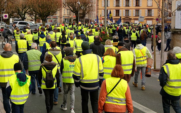BRAGA – Protesto dos ‘Coletes Amarelos’ acaba com desacatos entre… manifestantes