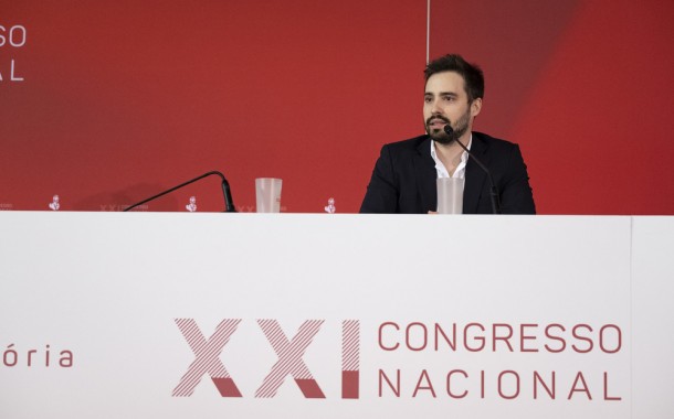 Vimaranense Nelson Felgueiras faz história ao ser eleito presidente da Comissão Nacional da JS