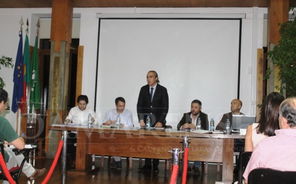 Empréstimos e taxa de IRS aquecem Assembleia Municipal de Terras de Bouro
