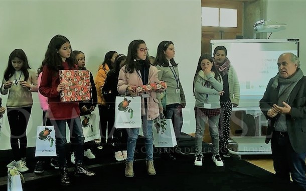 Projecto ‘ParAmares a Leitura’ incentiva alunos a lerem em formato papel e digital