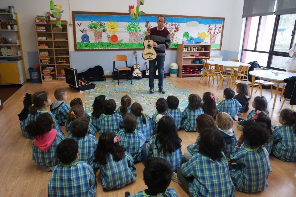 Serviço Educativo Integrado de Braga dá a conhecer instrumentos tradicionais ao pré-escolar