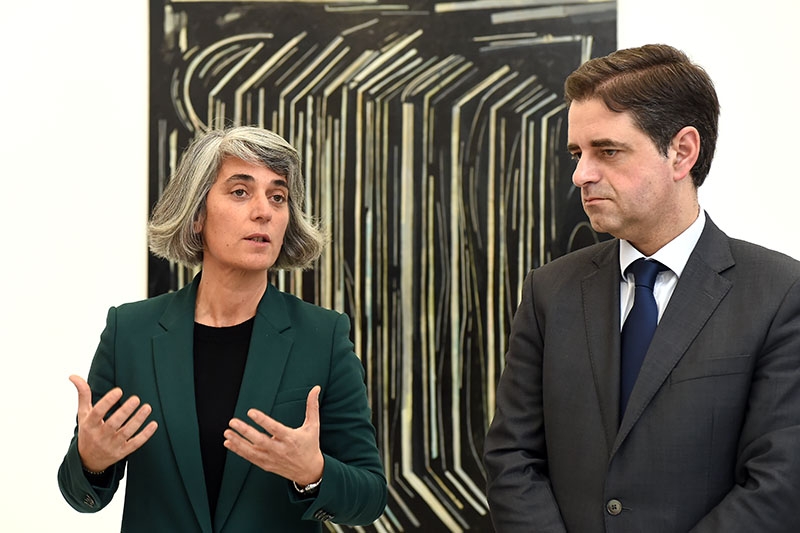 Ministra da Cultura inaugura no Forum Arte Braga exposição ‘Corpo, Abstração e Linguagem na Arte Portuguesa’