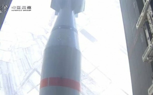 China lança a “mãe de todas as bombas”