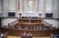 Projectos de PAN e BE sobre sexo sem consentimento baixam à especialidade sem votação