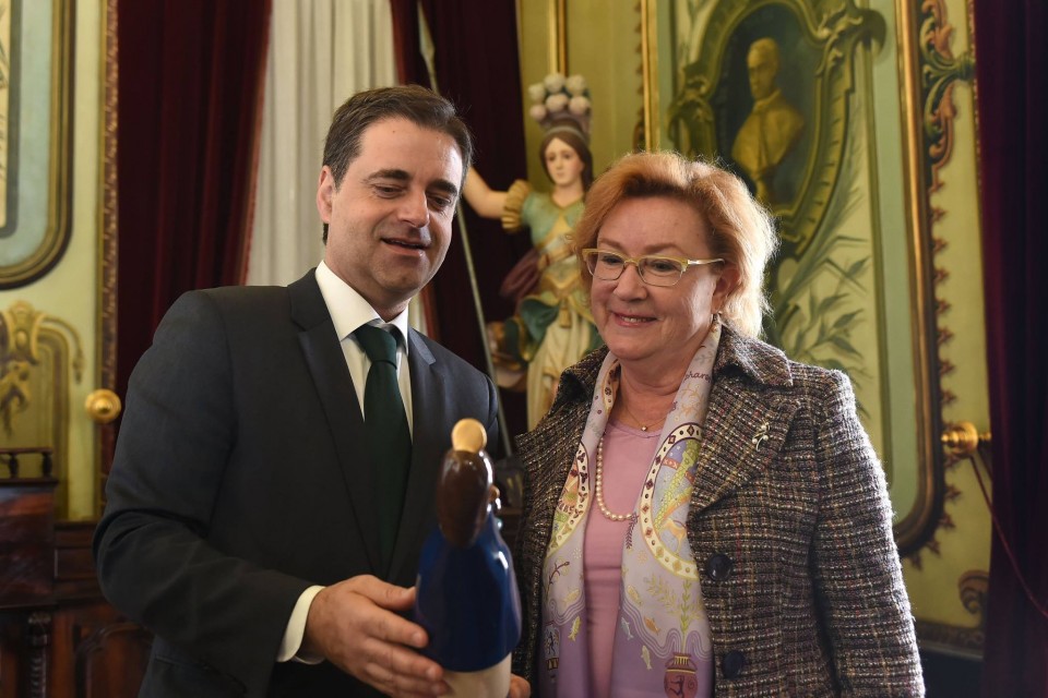 Embaixadora da Finlândia visita Braga com valorização dos recursos naturais na agenda