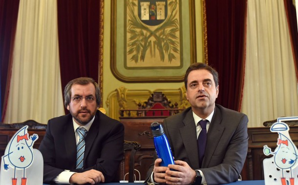 Câmara de Braga oferece garrafas reutilizáveis a colaboradores para preservação da água