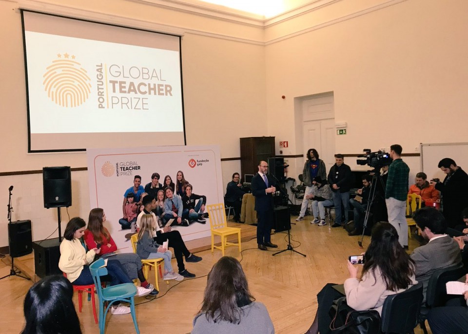 Câmara de Braga apoia Prémio Nobel do Ensino
