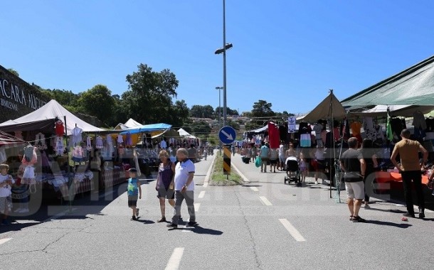 Câmara de Braga corta estrada junto ao Picoto para alargar espaço da feira semanal