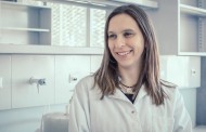Investigadora da UMinho conquista medalha de honra com investigação sobre regeneração de tecidos ósseos