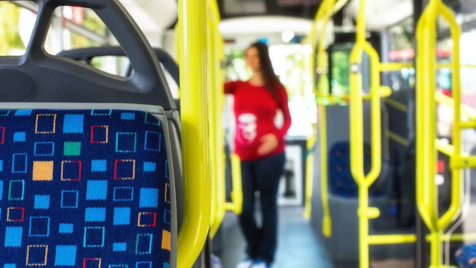 Câmaras de todo o país têm até 15 de Maio para dizer se querem aderir ao passe social