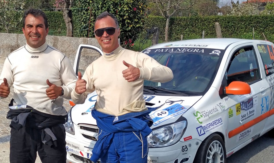 Sérgio Freitas sobe ao terceiro lugar do pódio da classe diesel no Campeonato Norte de Ralis
