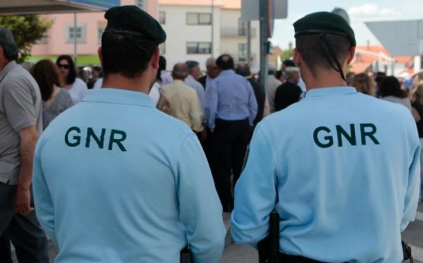 GNR de Fafe detém jovem por posse de cerca 360 doses de droga