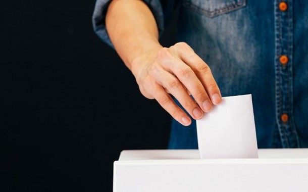 Parlamento chumba revisão da Constituição pedida por PAN para voto aos 16 anos