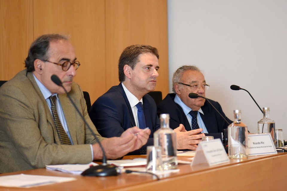 Braga recebeu debate sobre Regionalização e Desenvolvimento e Reforma da Administração Pública