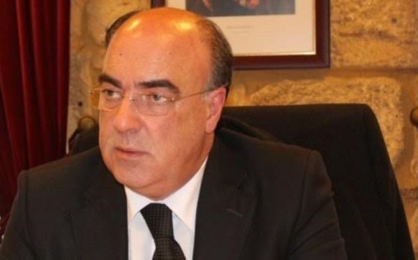 Presidente da Câmara de Barcelos fica em prisão domiciliária
