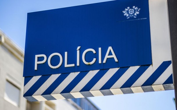 PSP multou 19 cafés e identificou 42 estudantes por consumo de droga junto às escolas