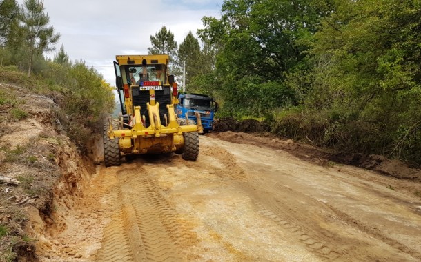 Arrancou obra de beneficiação do caminho florestal entre Leonte e a Portela do Homem