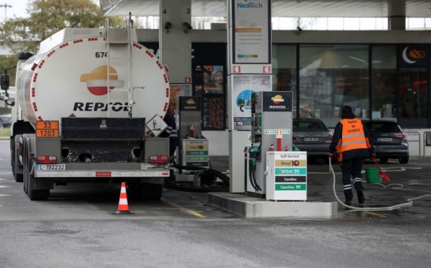 Motoristas: Sindicato promete impugnar serviços mínimos se Governo incluir cargas e descargas