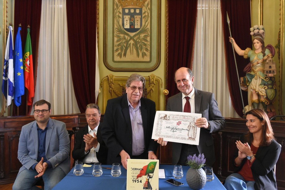 Casa do Minho do Rio de Janeiro apresenta em Braga obra sobre folclore minhoto no Brasil