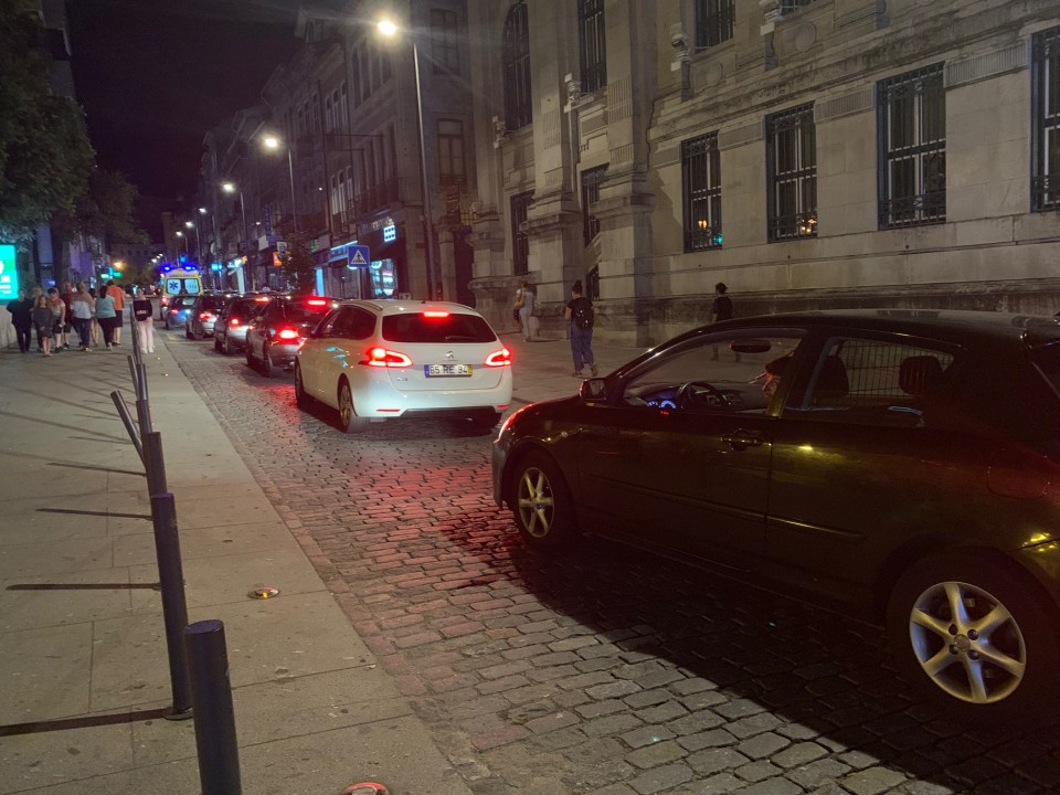 Braga para Todos apela a Rio “solução urgente” para caos do estacionamento a rua dos Chão que dificulta acção do INEM