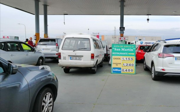 Greve dos motoristas já provoca filas para abastecer em Espanha