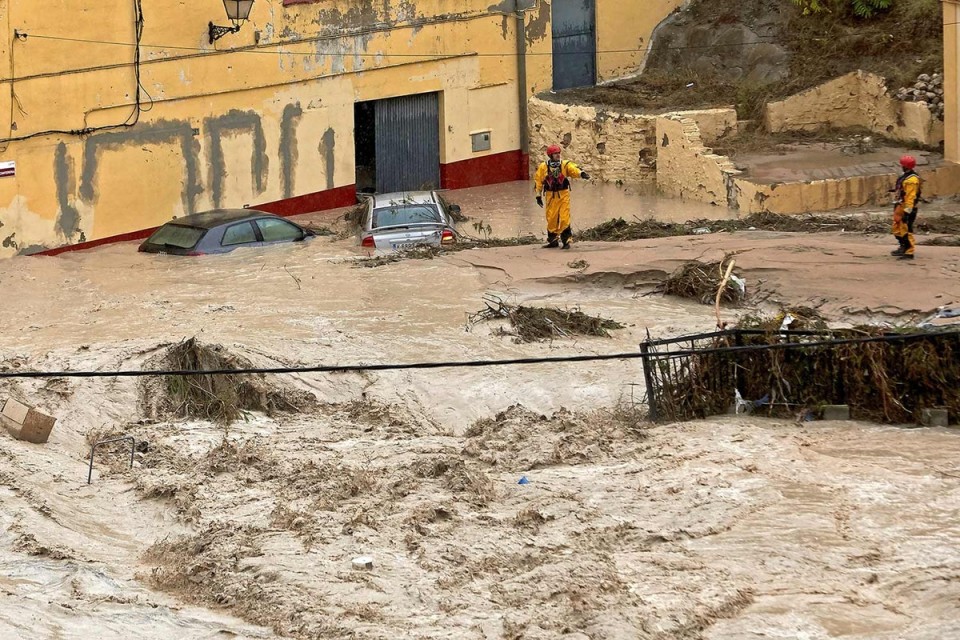 Tempestade que fez quatro mortos em Espanha a caminho de Portugal