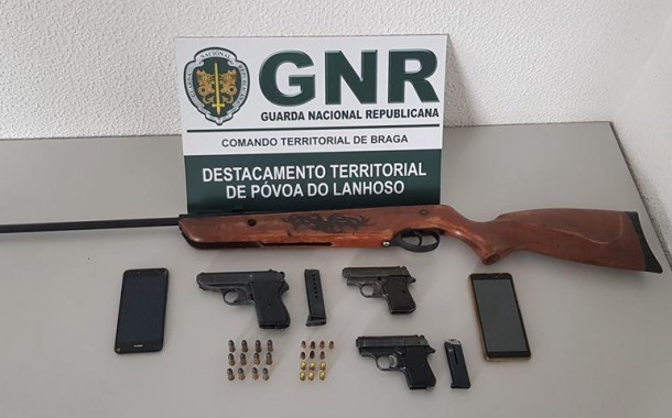 GNR de Amares apreende armas a suspeito de violência doméstica