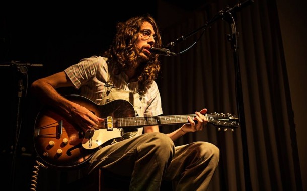 BRAGA: Tim Bernardes no Theatro Circo (25 SET)