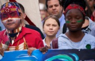 Cerca de meio milhão de pessoas marcharam em Montreal liderados por Greta Thunberg
