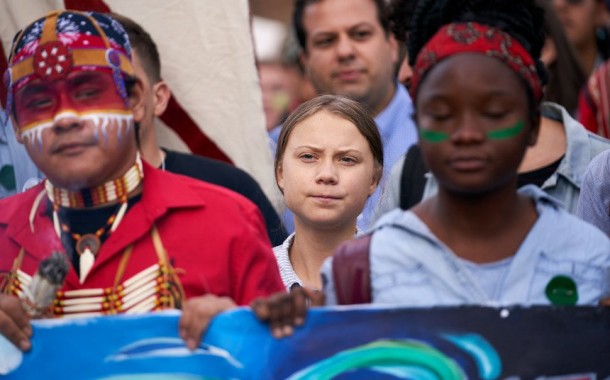 Cerca de meio milhão de pessoas marcharam em Montreal liderados por Greta Thunberg