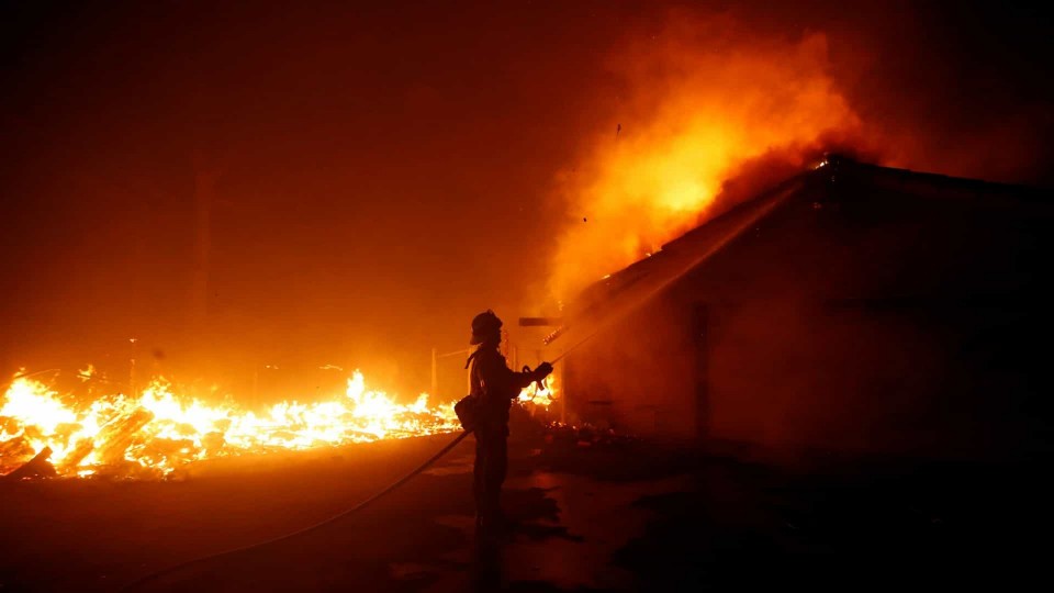 Época mais crítica de incêndios termina esta segunda-feira