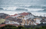 Governo Regional dos Açores encerra escolas na quarta-feira devido à passagem do furacão Lorenzo
